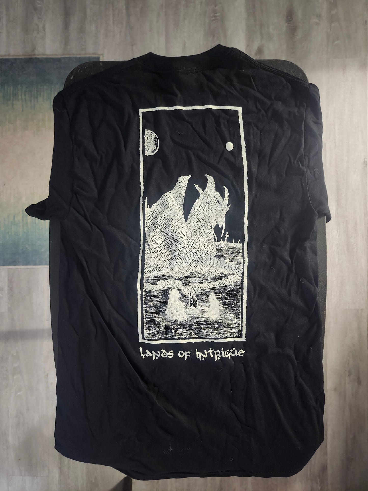 Amn - Lands of Intrigue {short sleeve} [Shirt] (Engraven)